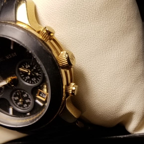 Authentic Michael Kors - Picture 5 of 16